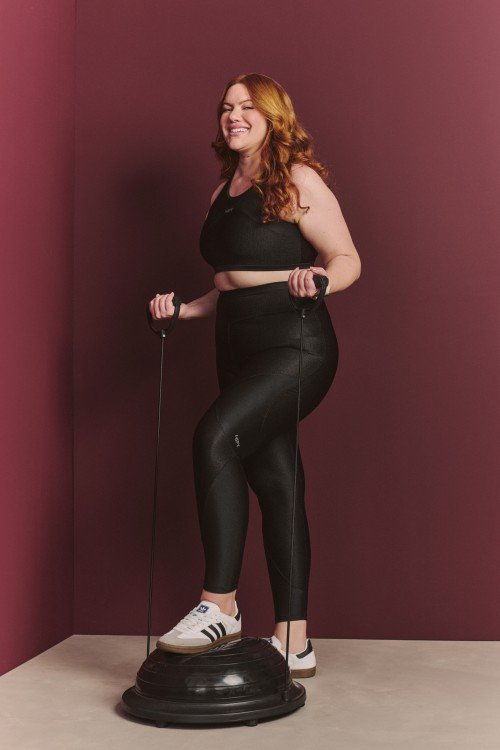 Legging Texturizada com Brilho e Recorte Preto