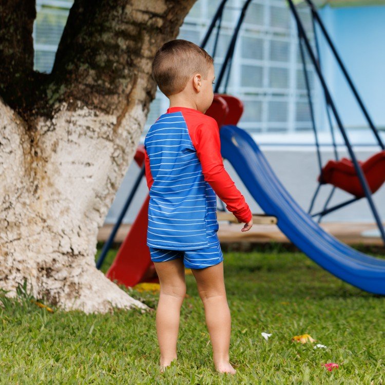 Conjunto Camiseta e Sunga Proteção UV 50+ Estampa E388