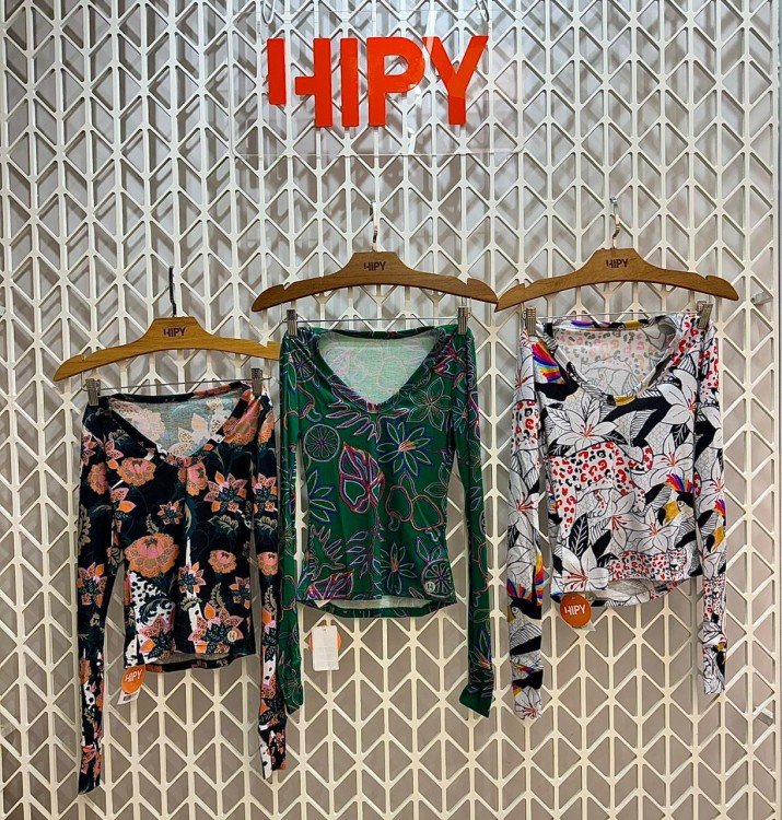 kit com 3 blusas caneladas manga longa