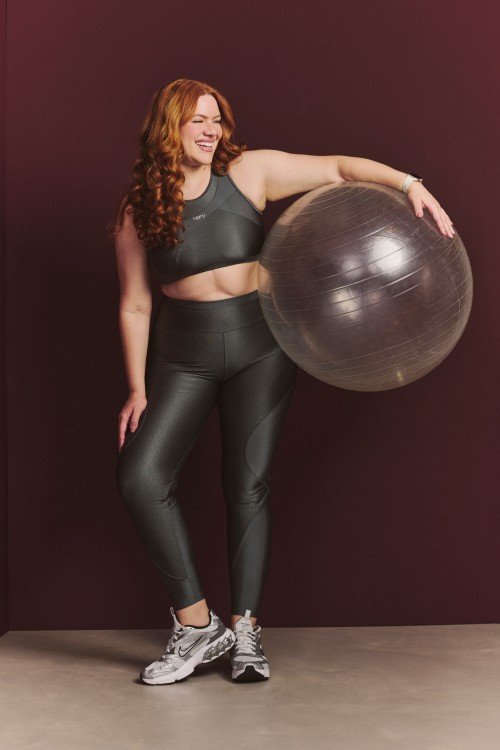 Legging Texturizada com Brilho e Recorte Chumbo